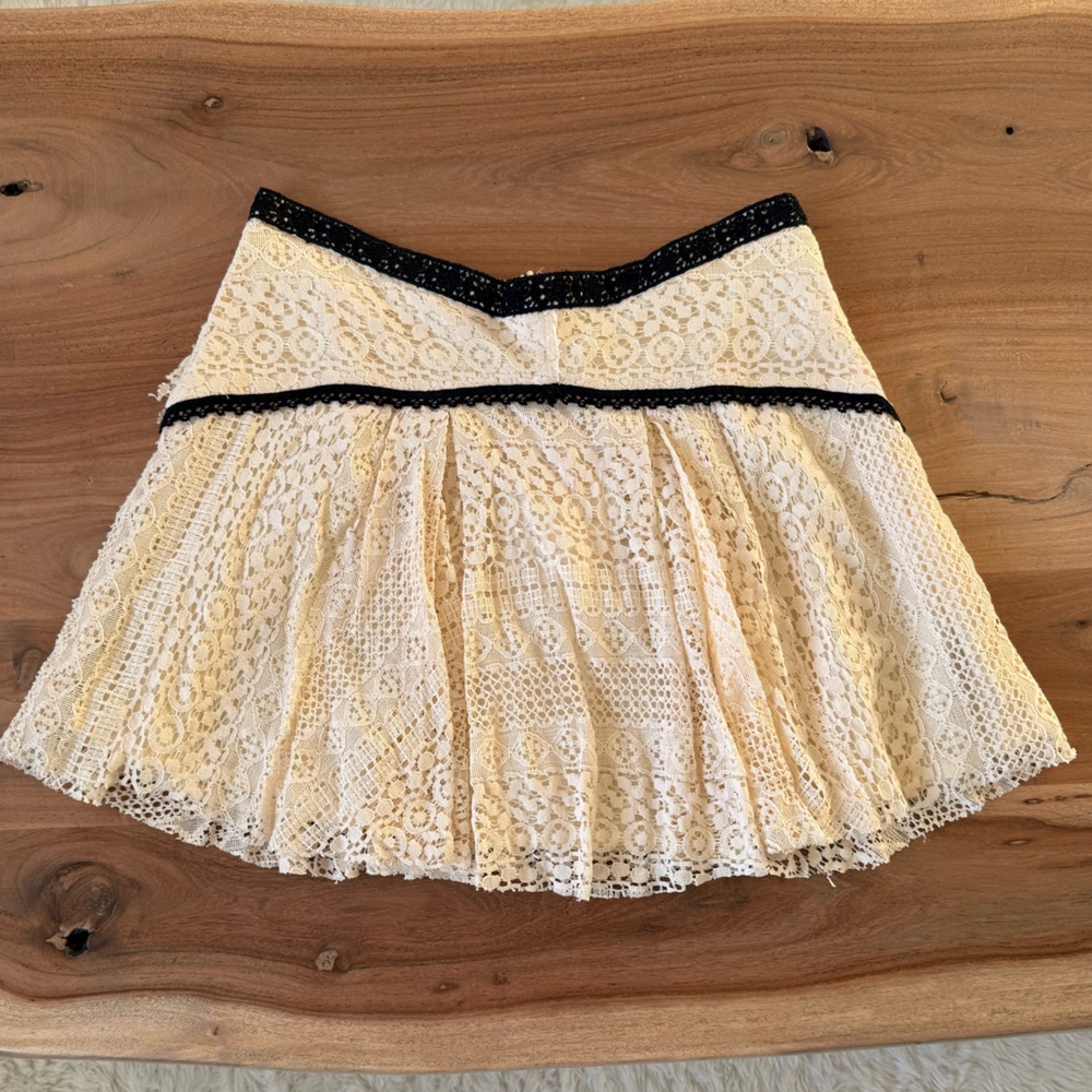 Free People Apple of my Eye Mini Skirt Sz 6 NWT